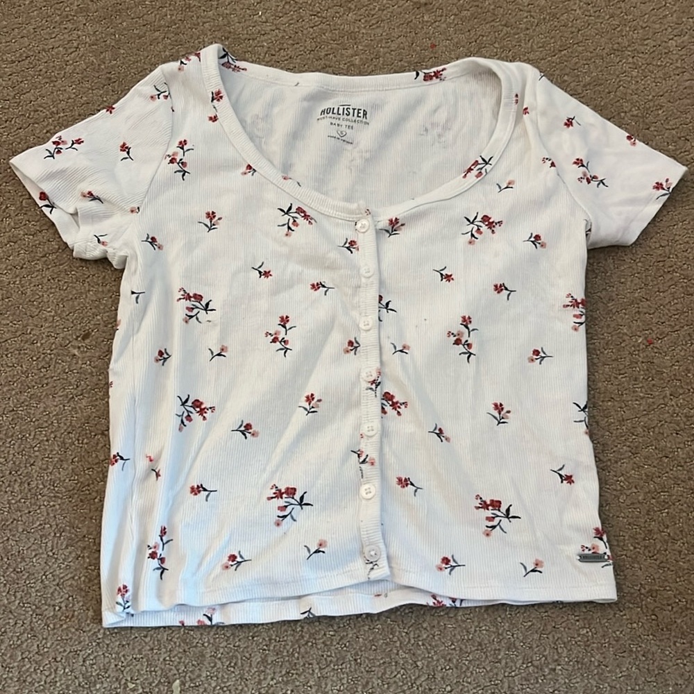 Hollister s baby tee floral design tee